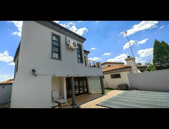 3 BEDROOM TOWNHOUSE FOR SALE IN EMFULENI GOLF ESTATE